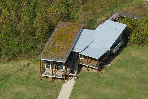 Shelby Bottoms Nature Center - green roof